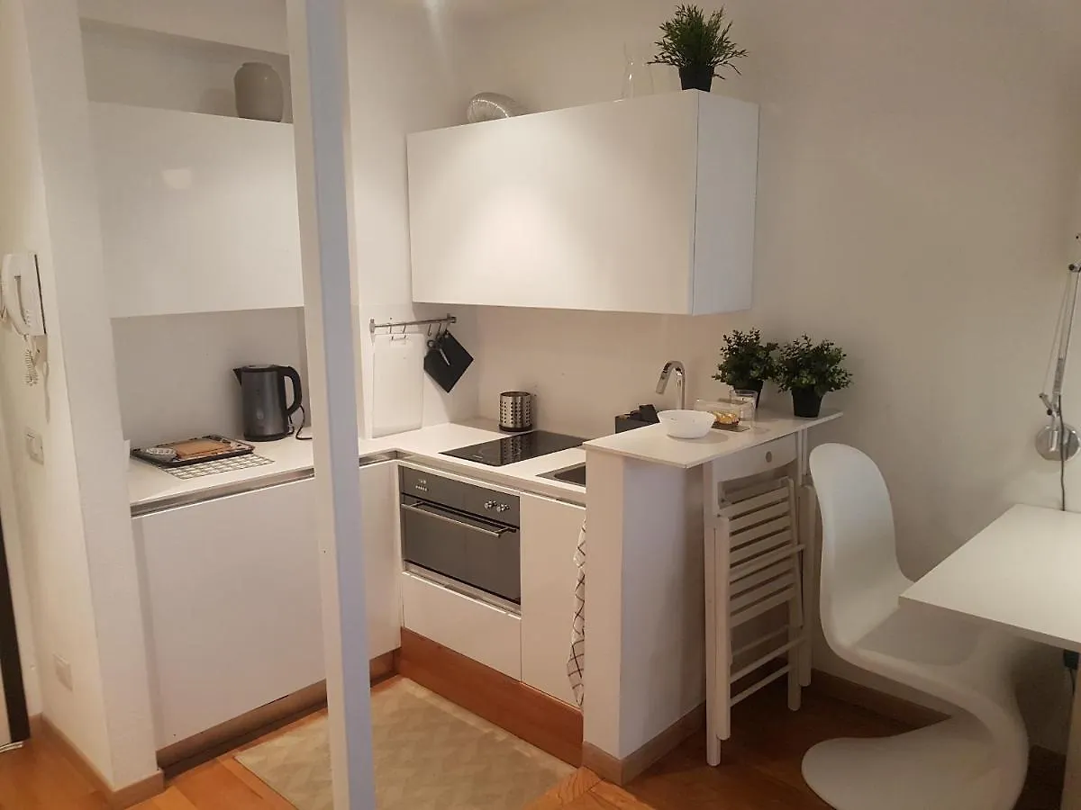 Pestalozzi Apartment Милан
